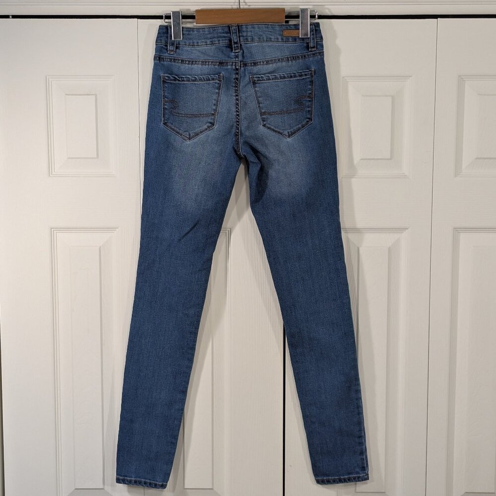 Eighty Two Women's Blue Jeans Size 1 - Picture 2 of 16